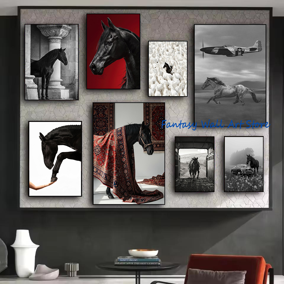 Foto di Cavalli Neri Vintage,  - Luxury Lifestyle Pictures recensione e prezzo